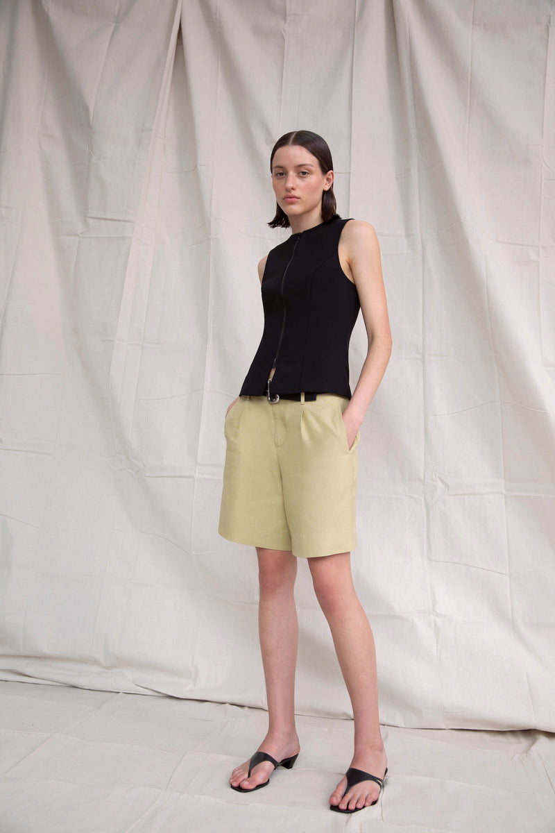 Laredo Zip Top