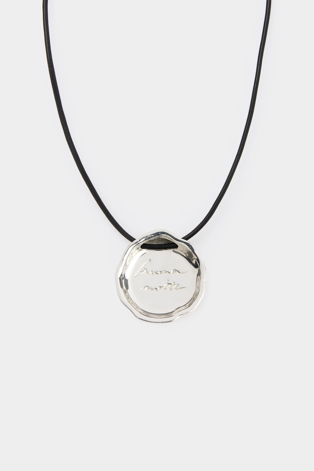 Notte Pendant Necklace