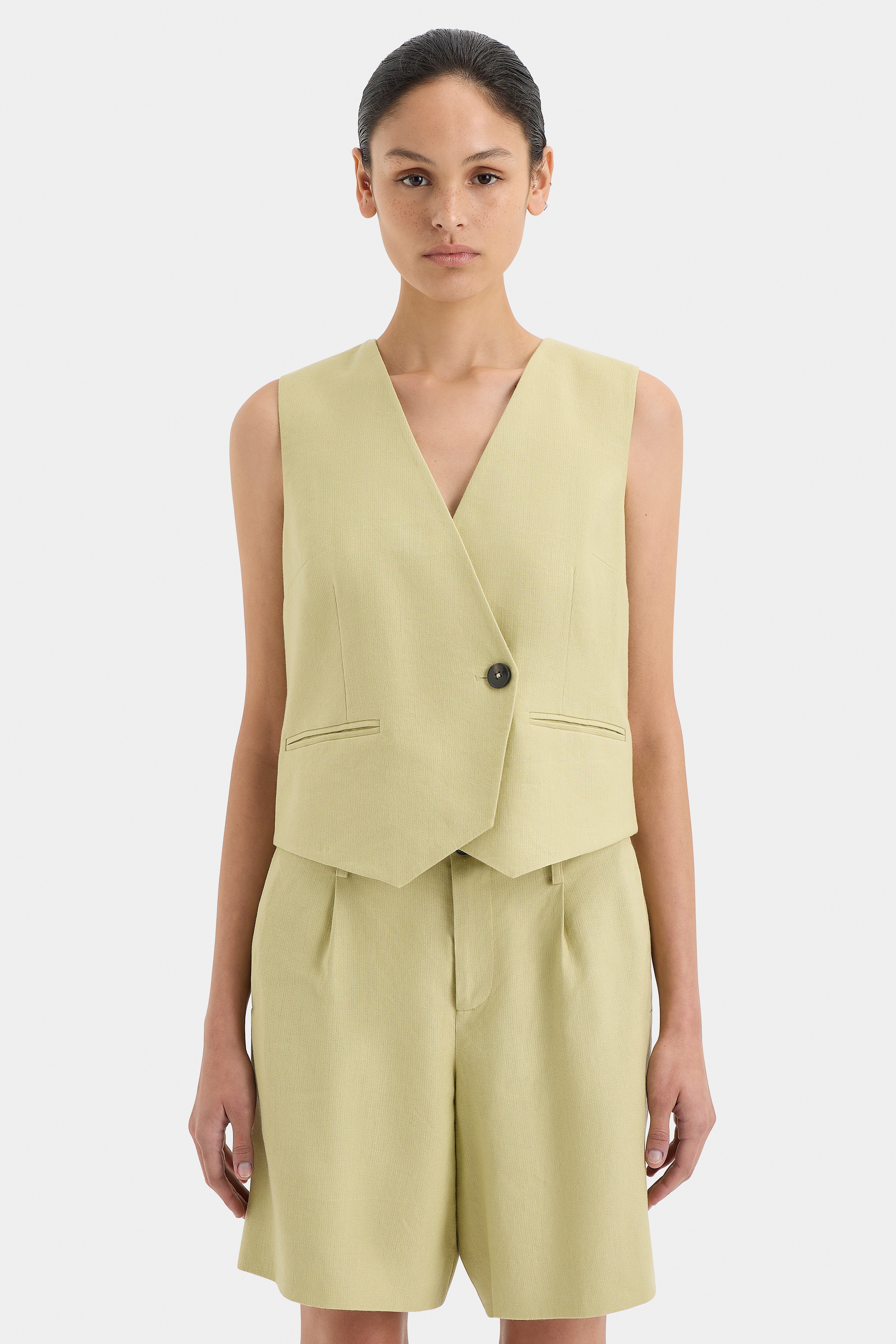 Montecito Tailored Short