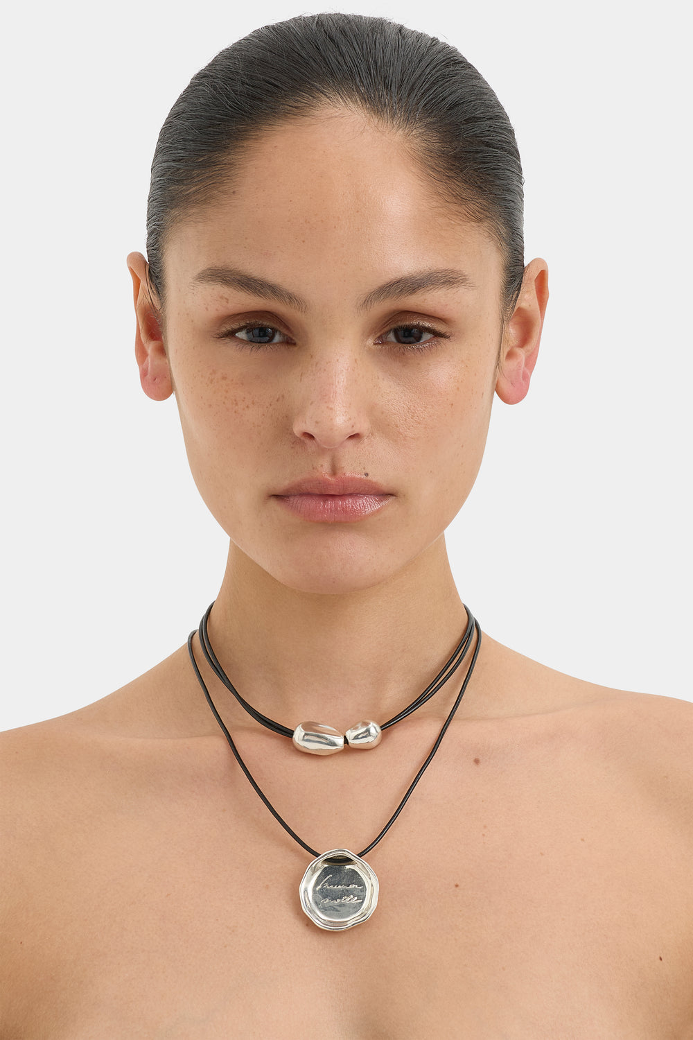 Notte Pendant Necklace