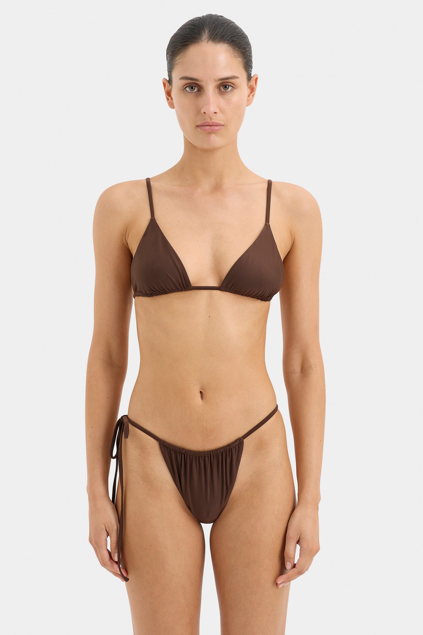 SIR the label Jeanne String Brief CHOCOLATE