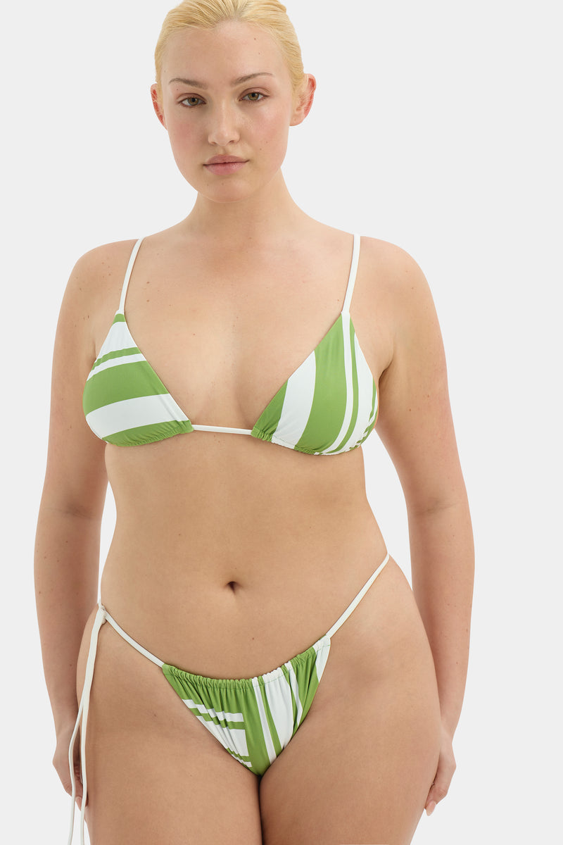 Carlo String Triangle Top