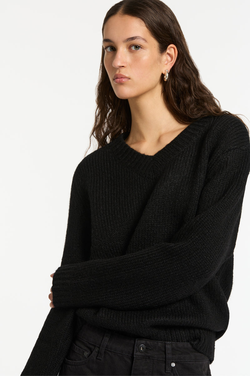 SIR the label Ciao V Neck Sweater BLACK