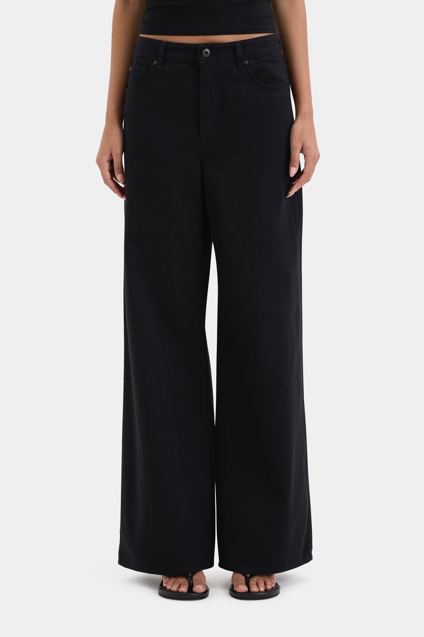 SIR the label Stella Wide Leg Jean Washed Black