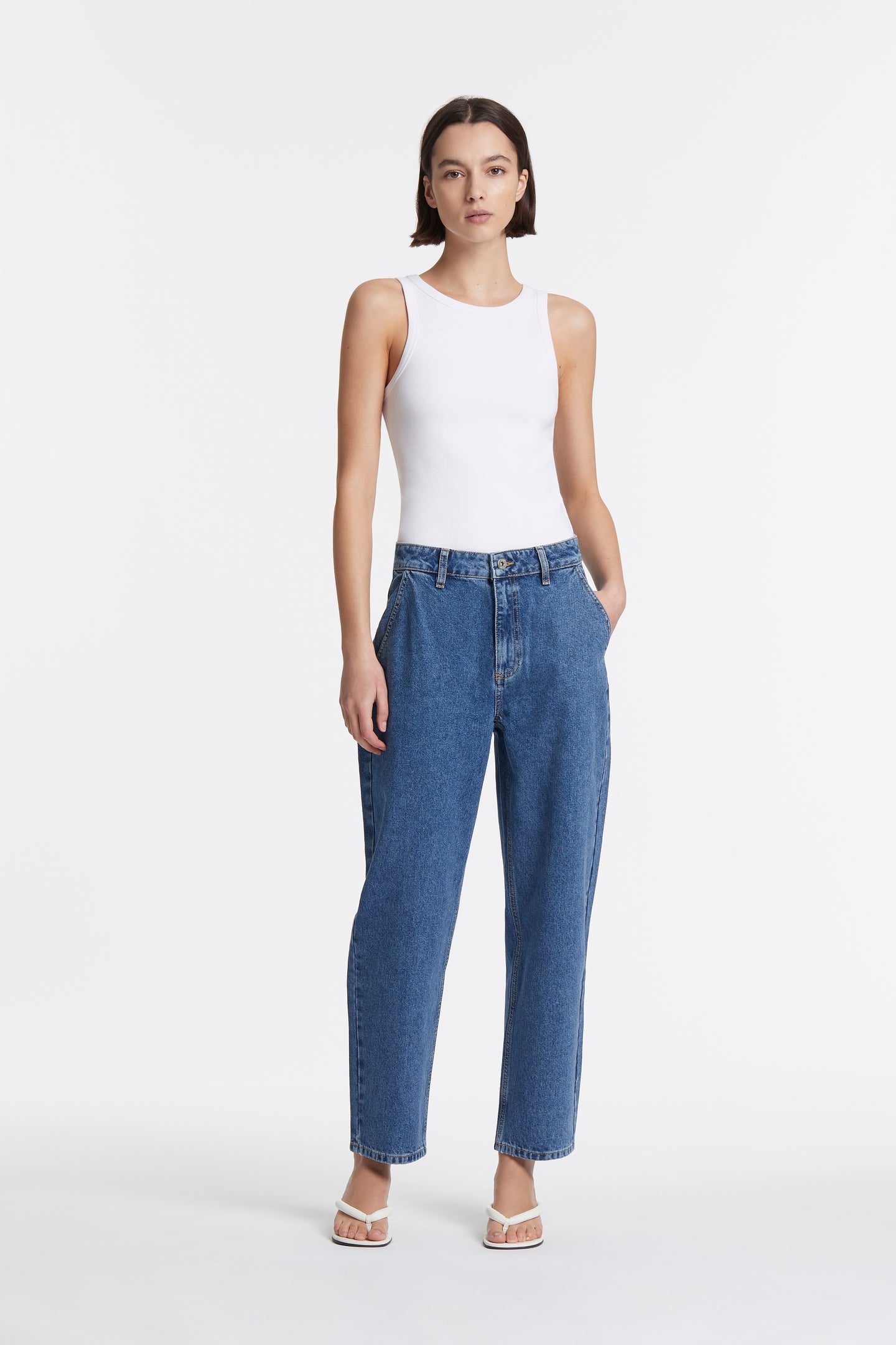 SIR the label CLASSIC MID RISE JEAN LIGHT INDIGO