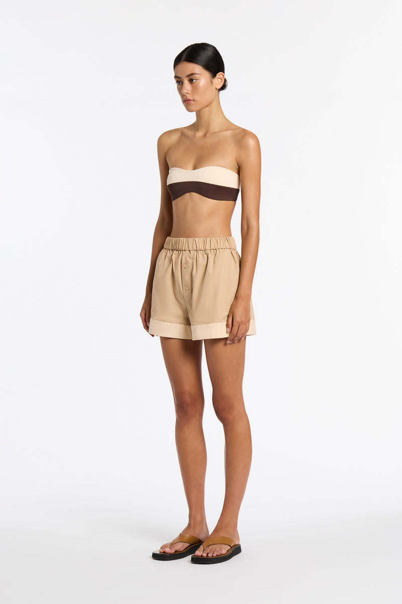SIR the label Jeanne Short TAN
